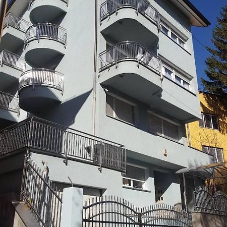Apartment Esha サラエヴォ エクステリア 写真